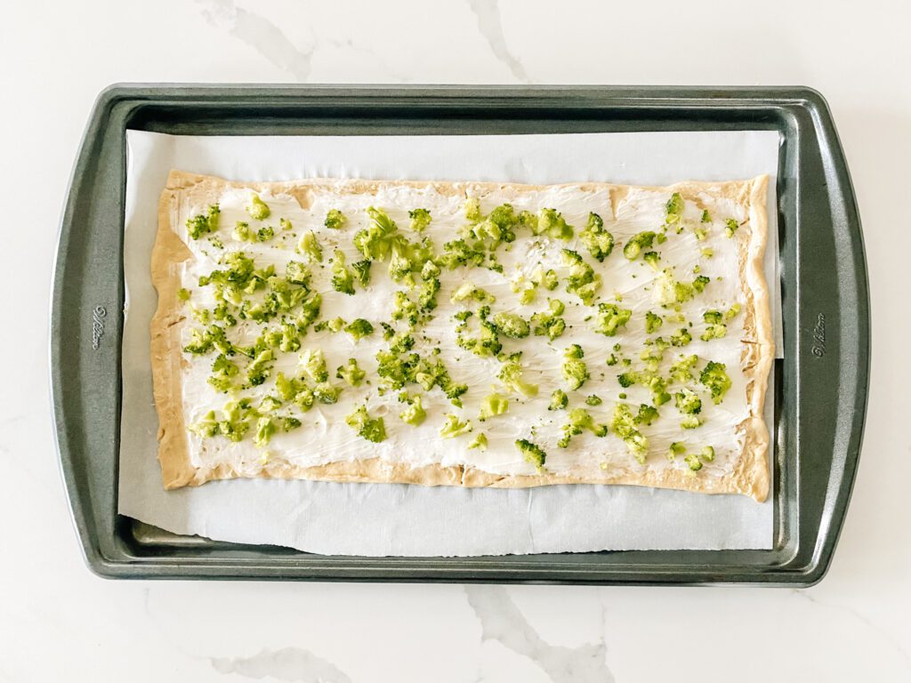 Crescent roll with cream cheese and broccoli 